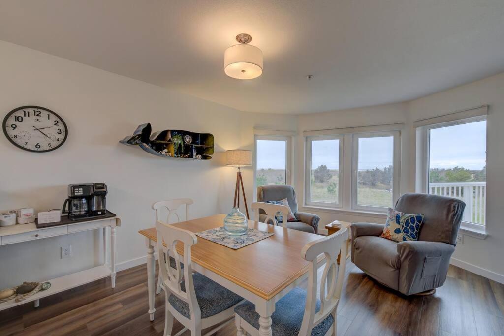 Beach Please-Updated Home With Ocean Views Long Beach Eksteriør bilde
